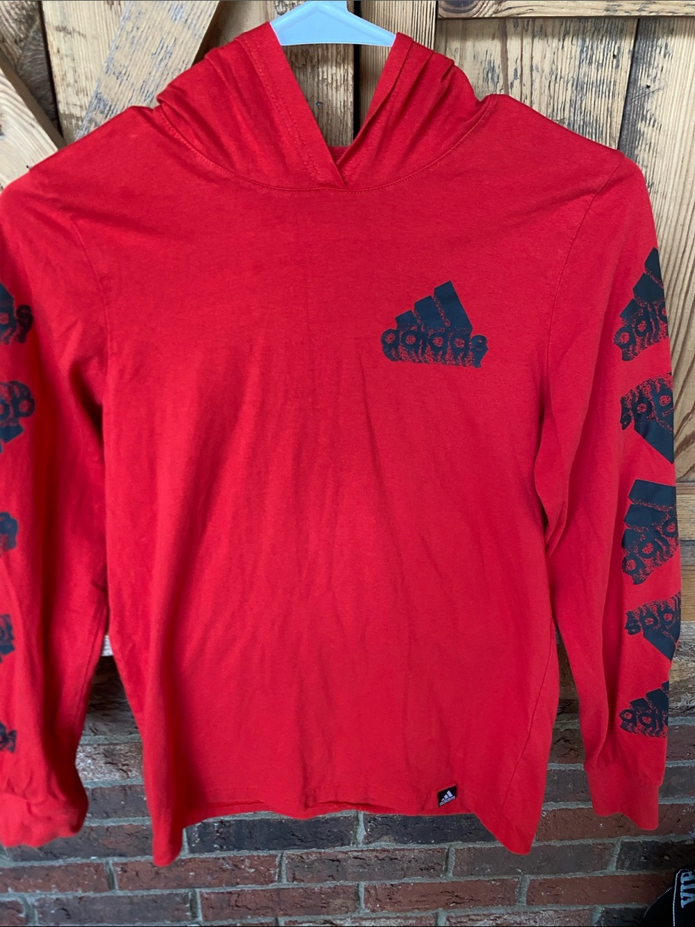 Adidas boys Red Crewneck Hoodie Long-Sleeve Shirt size medium 10-12. Regular fit